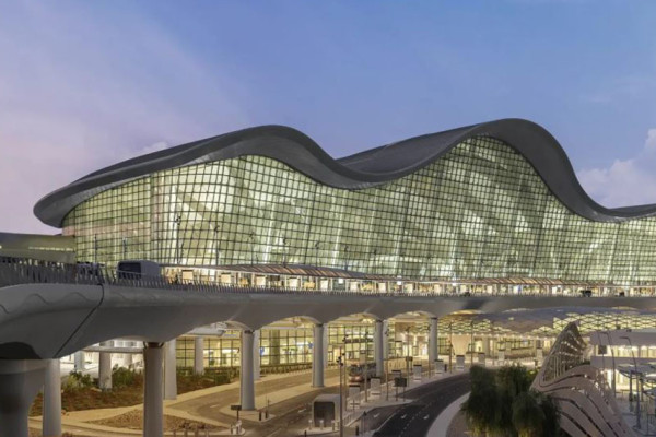 अबुधाबीमा सिमित उडान सुरु